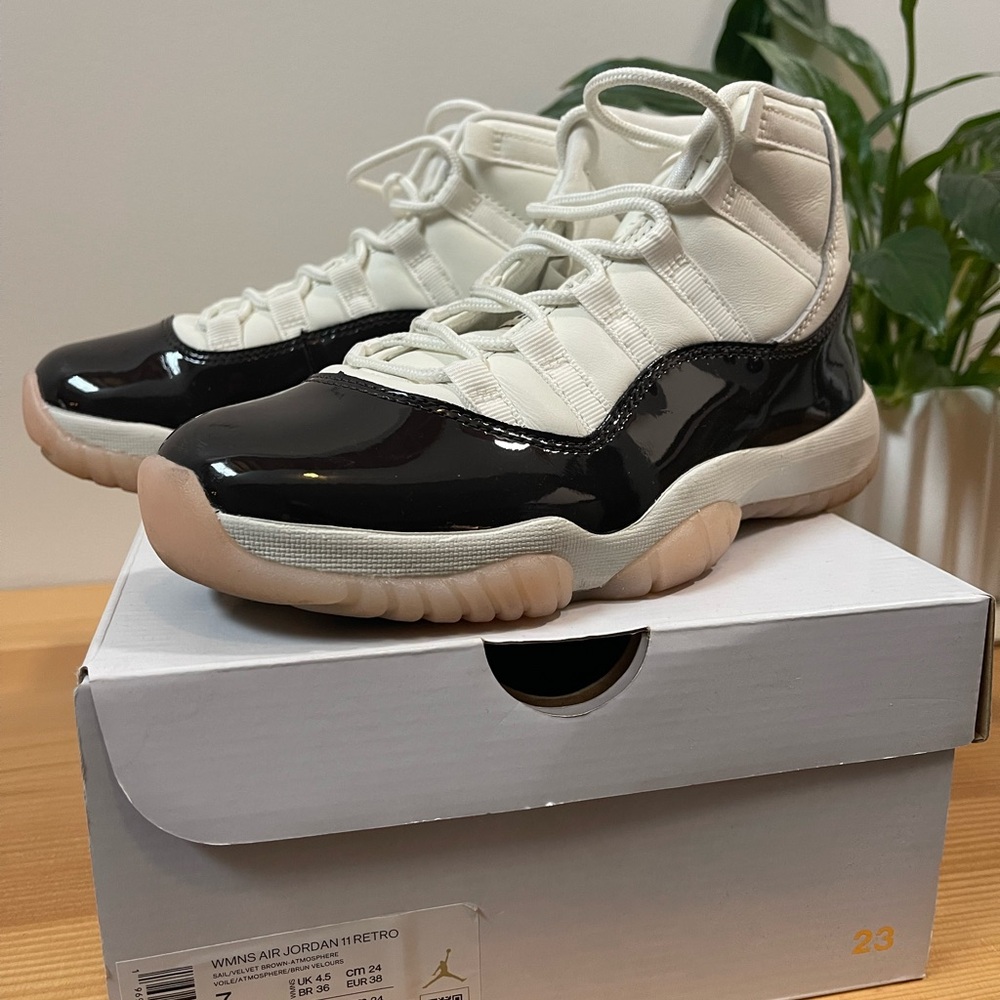 Nike Air Jordan 11 Retro Neapolitan